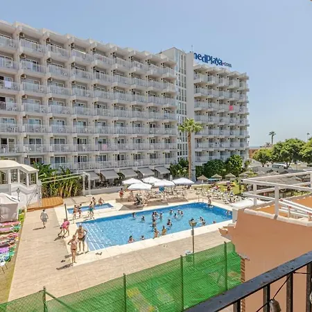 Apartamento Benalroma Spacious 50 Mt From The