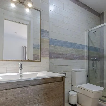 Apartamento Benalroma Spacious 50 Mt From The Benalmádena