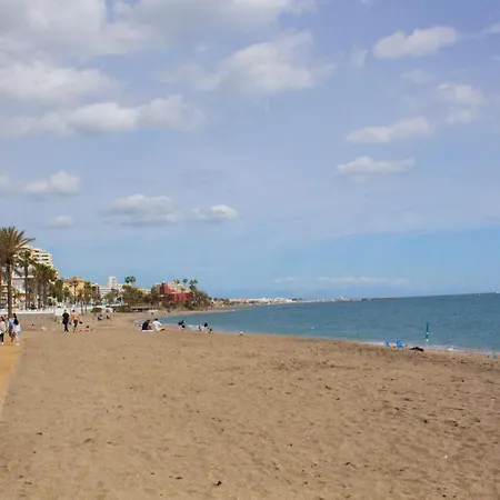 Apartamento Benalroma Spacious 50 Mt From The *